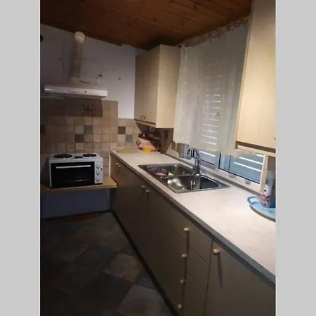 Cosy Maisonette Close To Poros,epidauros,nafplio Taktikoupoli