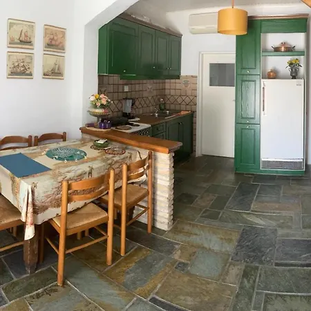 Cosy Maisonette Close To Poros,epidauros,nafplio *