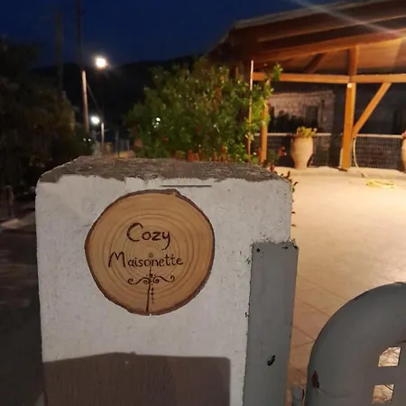 Cosy Maisonette Close To Poros,epidauros,nafplio Feriehus