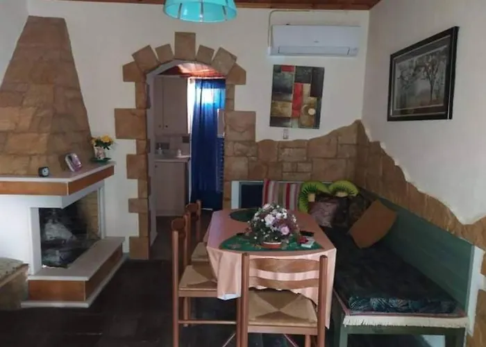 Cosy Maisonette Close To Poros,epidauros,nafplio