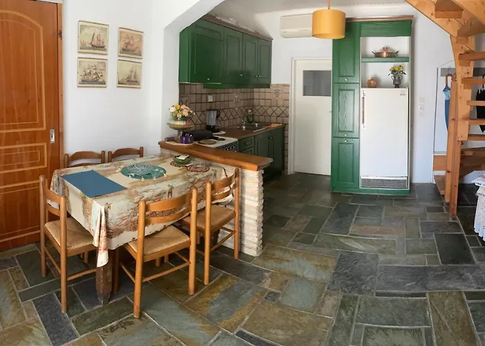 Cosy Maisonette Close To Poros,epidauros,nafplio *
