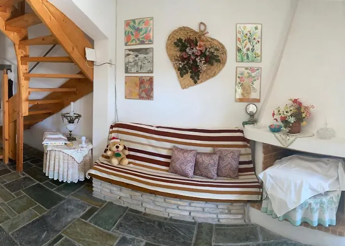 Semesterbostad Cosy Maisonette Close To Poros,epidauros,nafplio Taktikoupoli